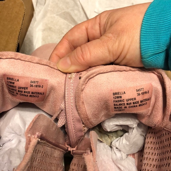 NIB Pink Hi-Top Sneakers - Sz 12 Wide Width - Picture 7 of 7